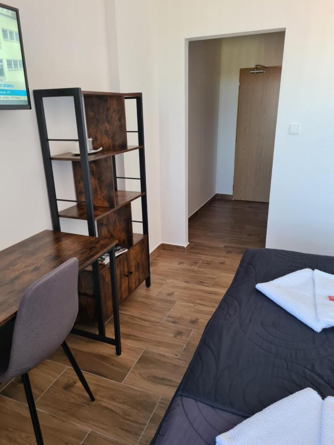 Hotel Montenegro Bruntál Esterno foto